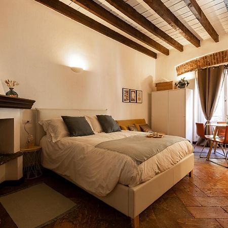 Cozy House In Naviglio Grande - Homy Apartments Milão Exterior foto