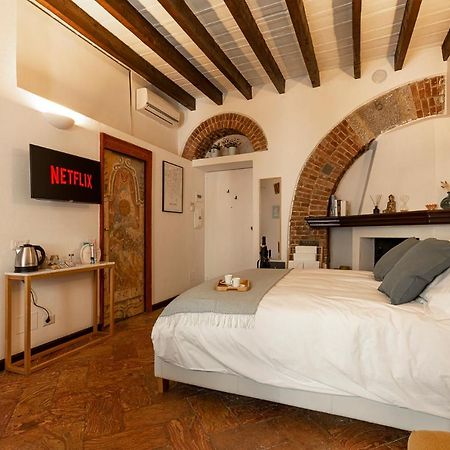 Cozy House In Naviglio Grande - Homy Apartments Milão Exterior foto