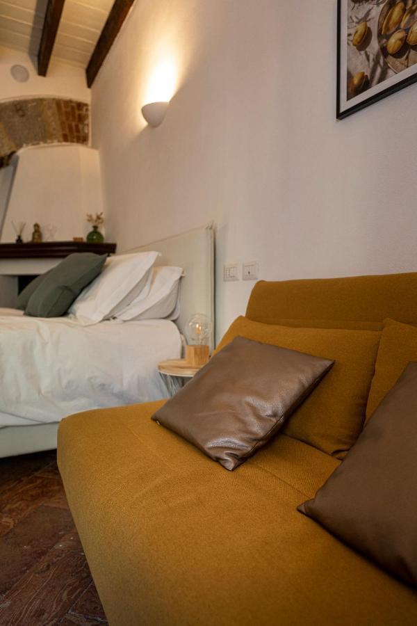 Cozy House In Naviglio Grande - Homy Apartments Milão Exterior foto