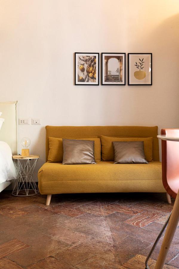 Cozy House In Naviglio Grande - Homy Apartments Milão Exterior foto