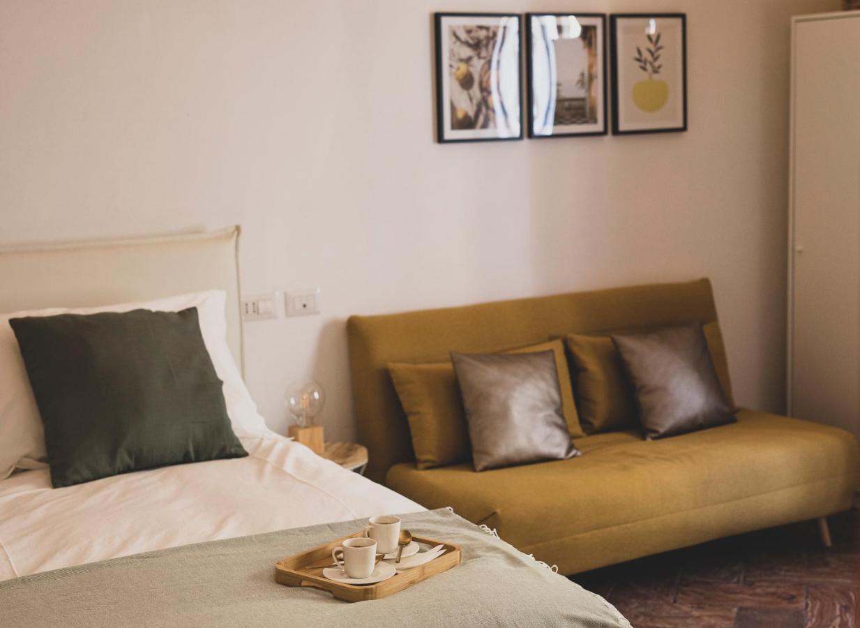 Cozy House In Naviglio Grande - Homy Apartments Milão Exterior foto